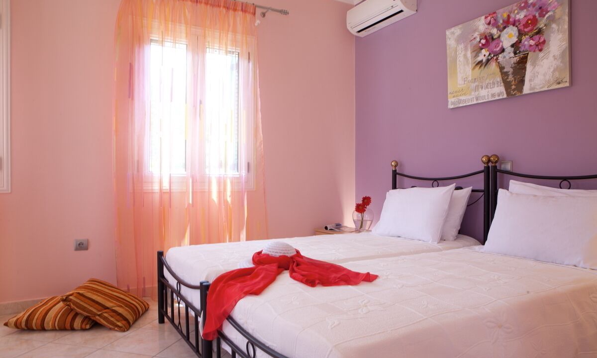 Photo of Bedroom in Evgiros