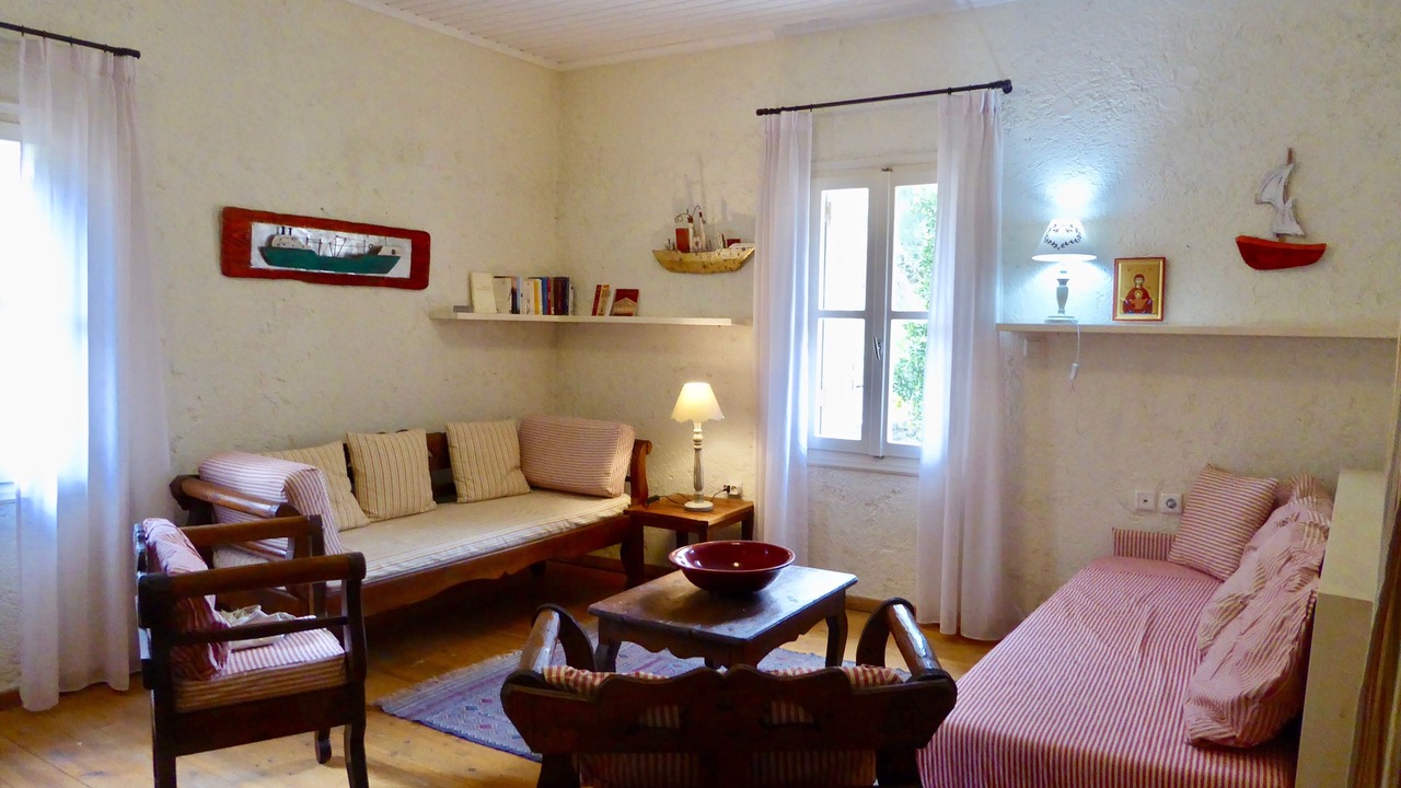 Photo of Livingroom in Mixorrouma