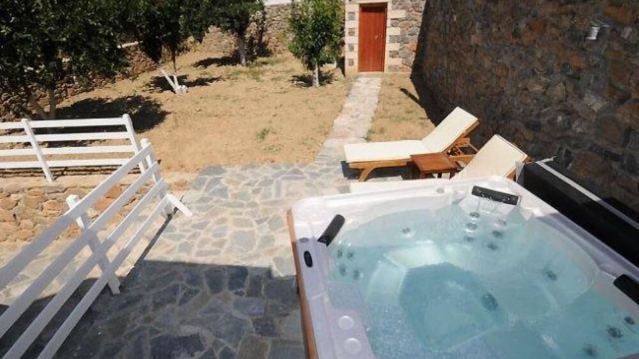 Photo of Outdoor in Mixorrouma