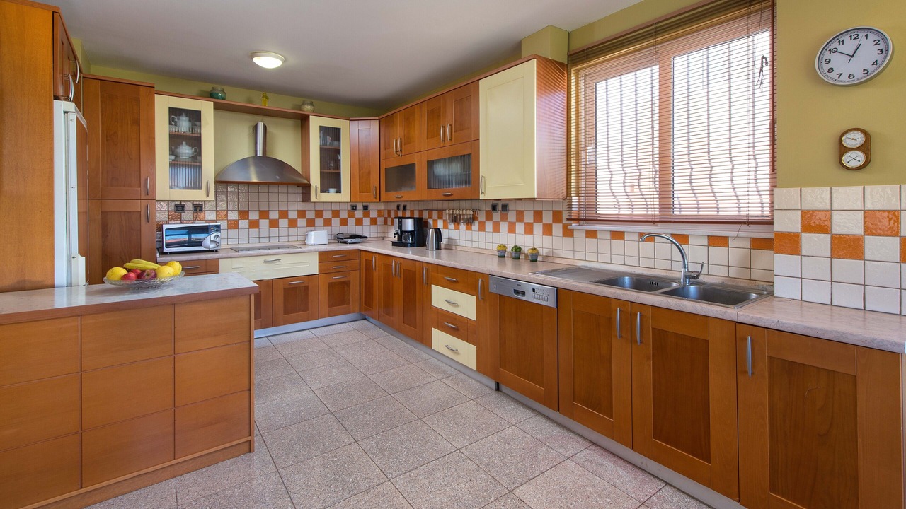 Photo of Kitchen in Petaloudes