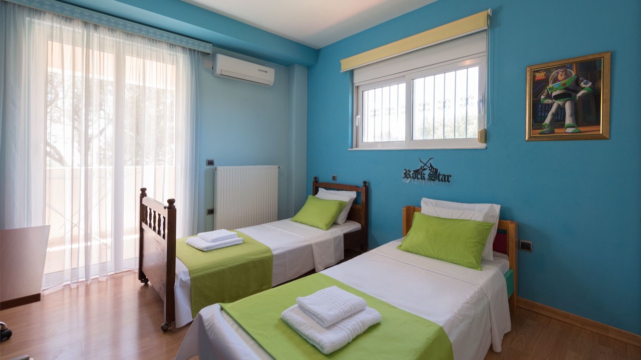 Photo of Bedroom in Petaloudes