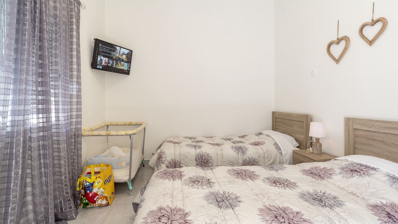 Photo of Bedroom in Petaloudes