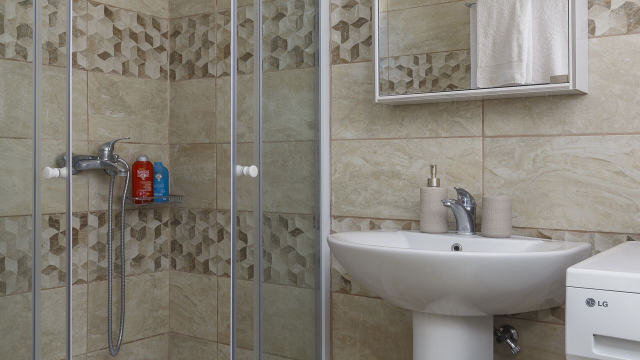 Photo of Bathroom in Petaloudes