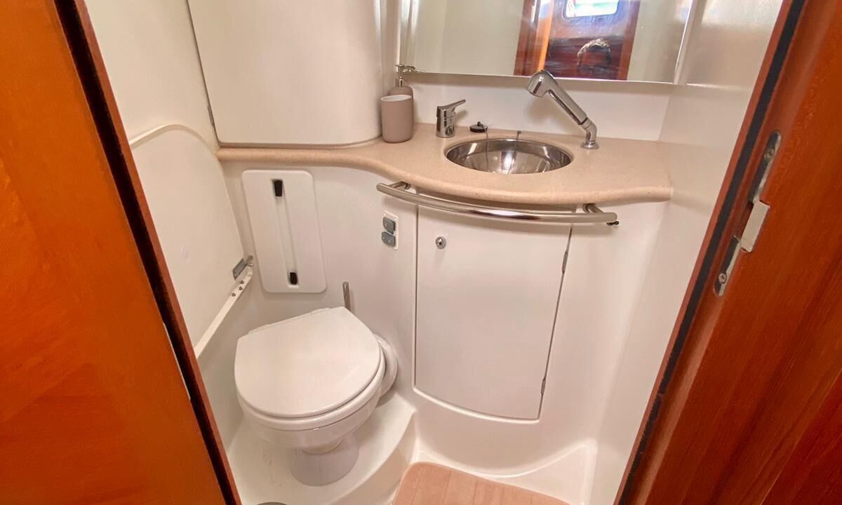 Photo of Bathroom in Lavrio