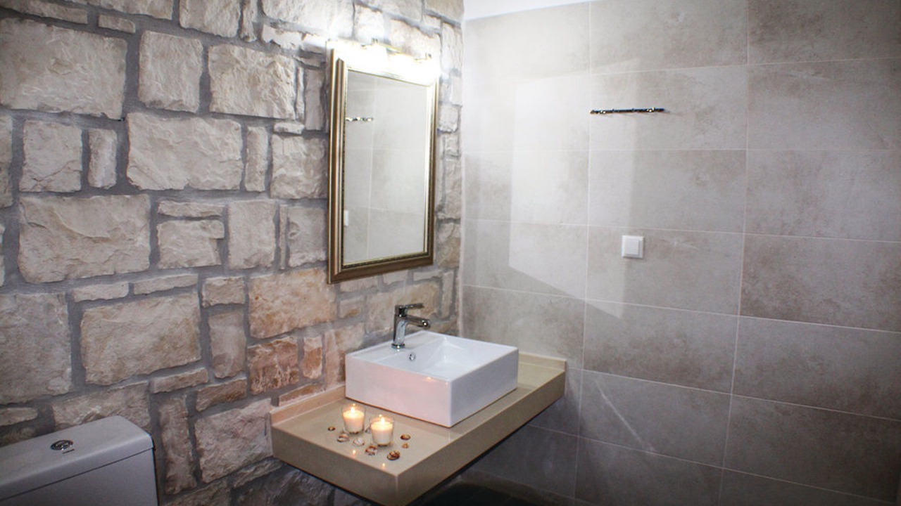 Photo of Bathroom in Kastri