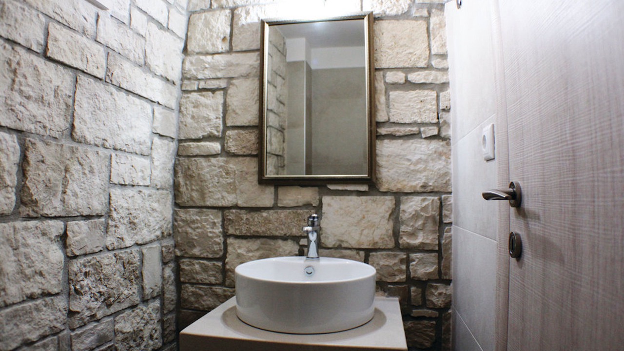Photo of Bathroom in Kastri