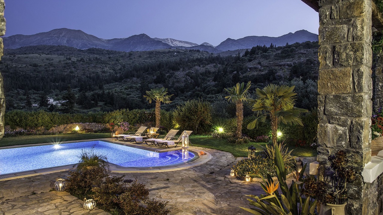 Photo of Outdoor in Pemonia