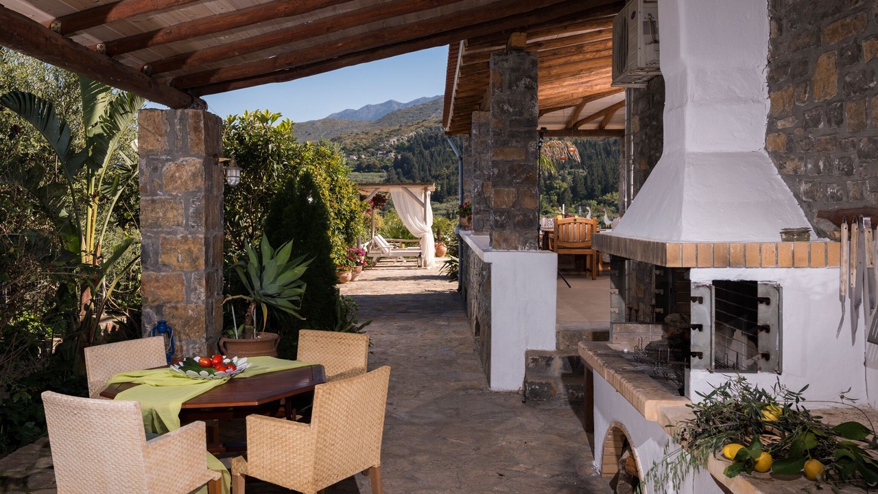 Photo of Outdoor in Pemonia