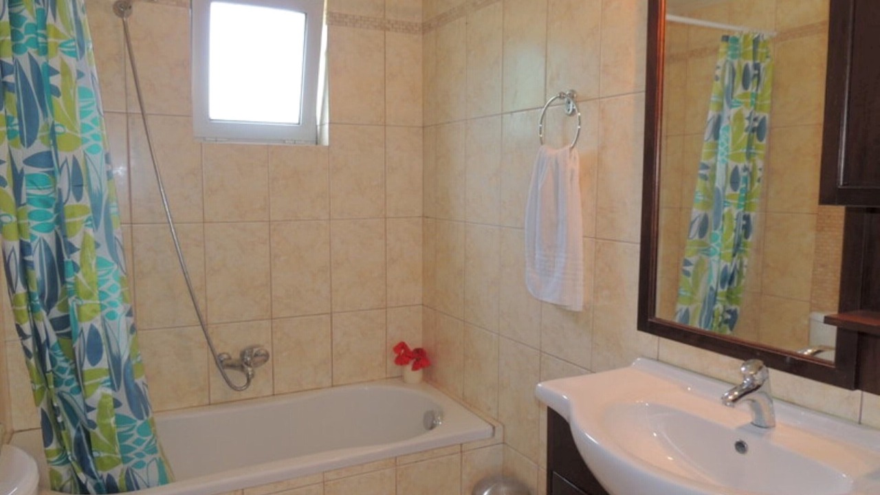 Photo of Bathroom in Katochori