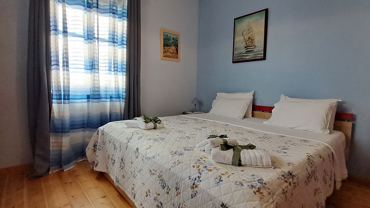 Photo of Bedroom in Lefktron
