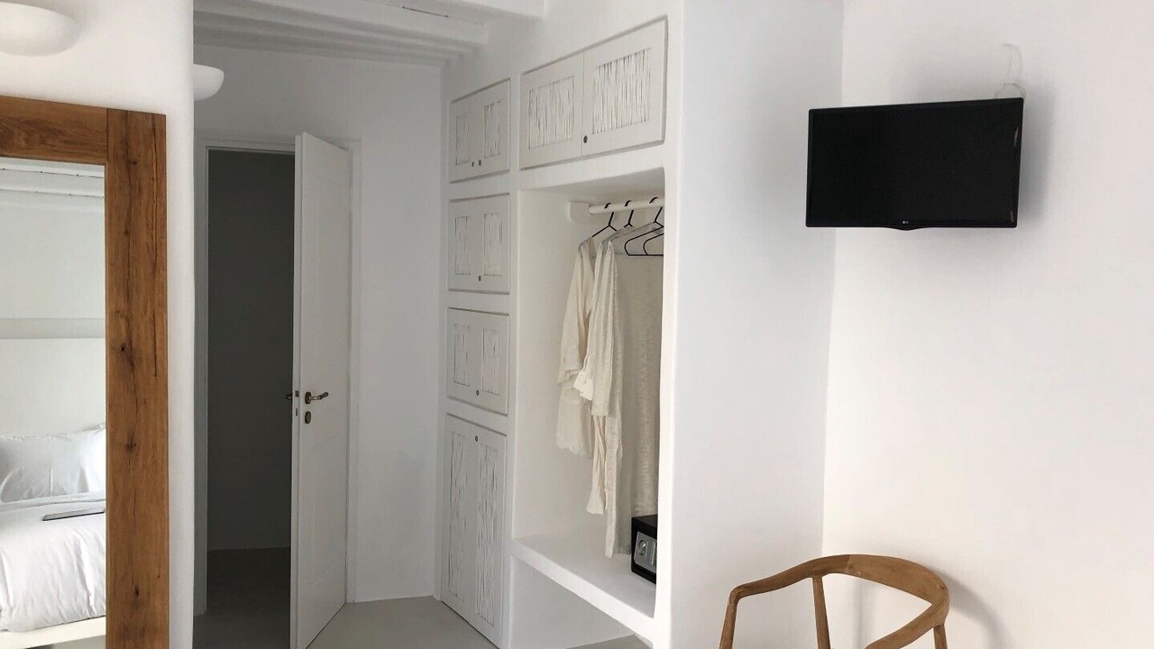 Photo of Bedroom in Platis Gialos