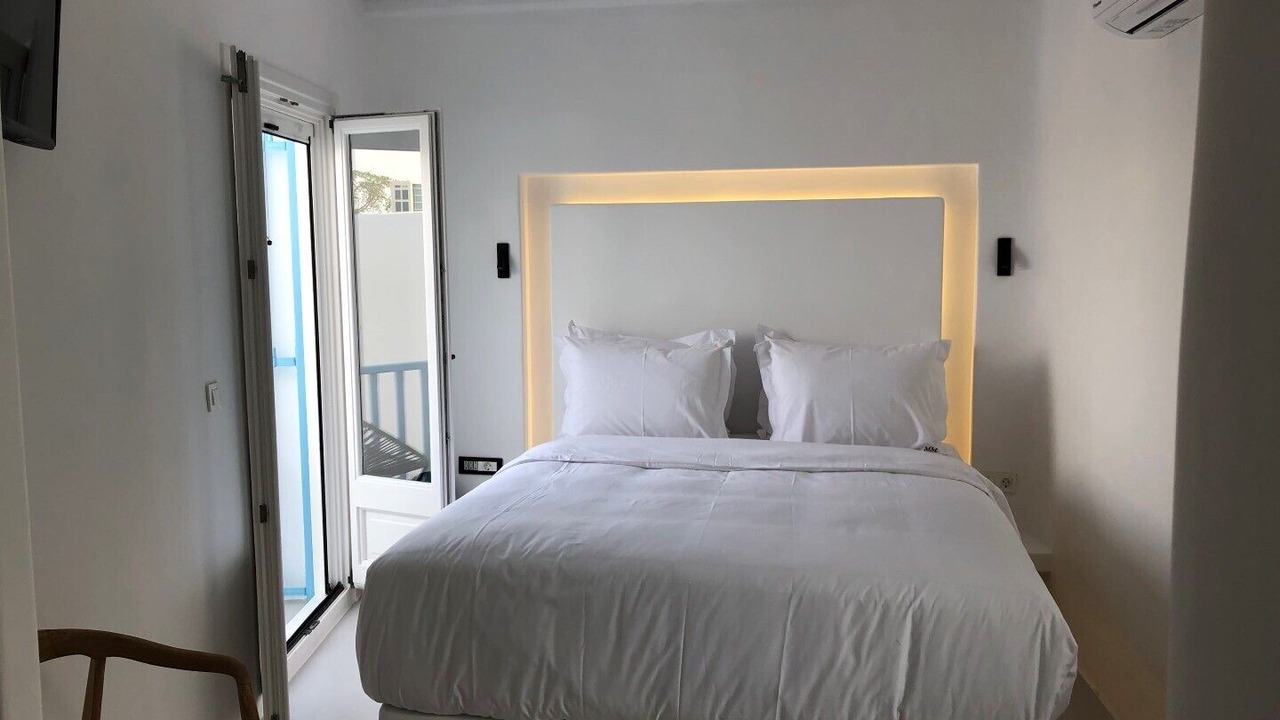 Photo of Bedroom in Platis Gialos