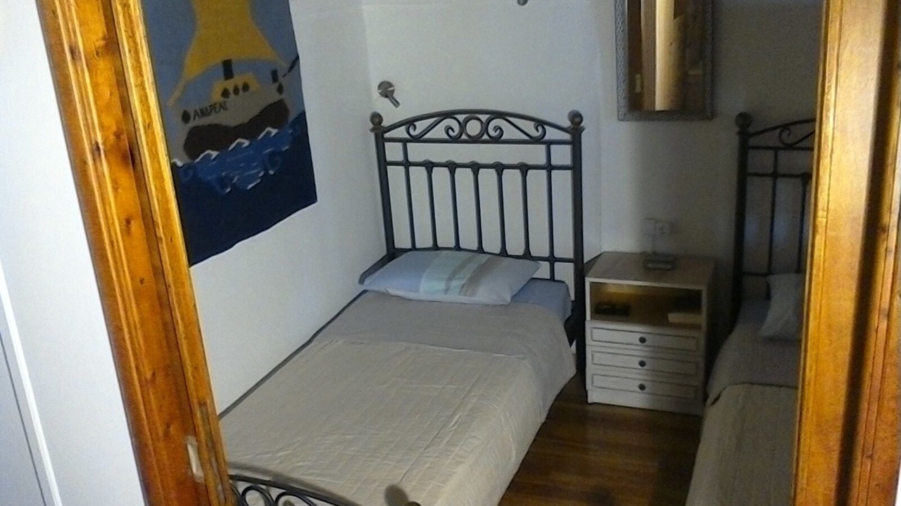 Photo of Bedroom in Lefktron