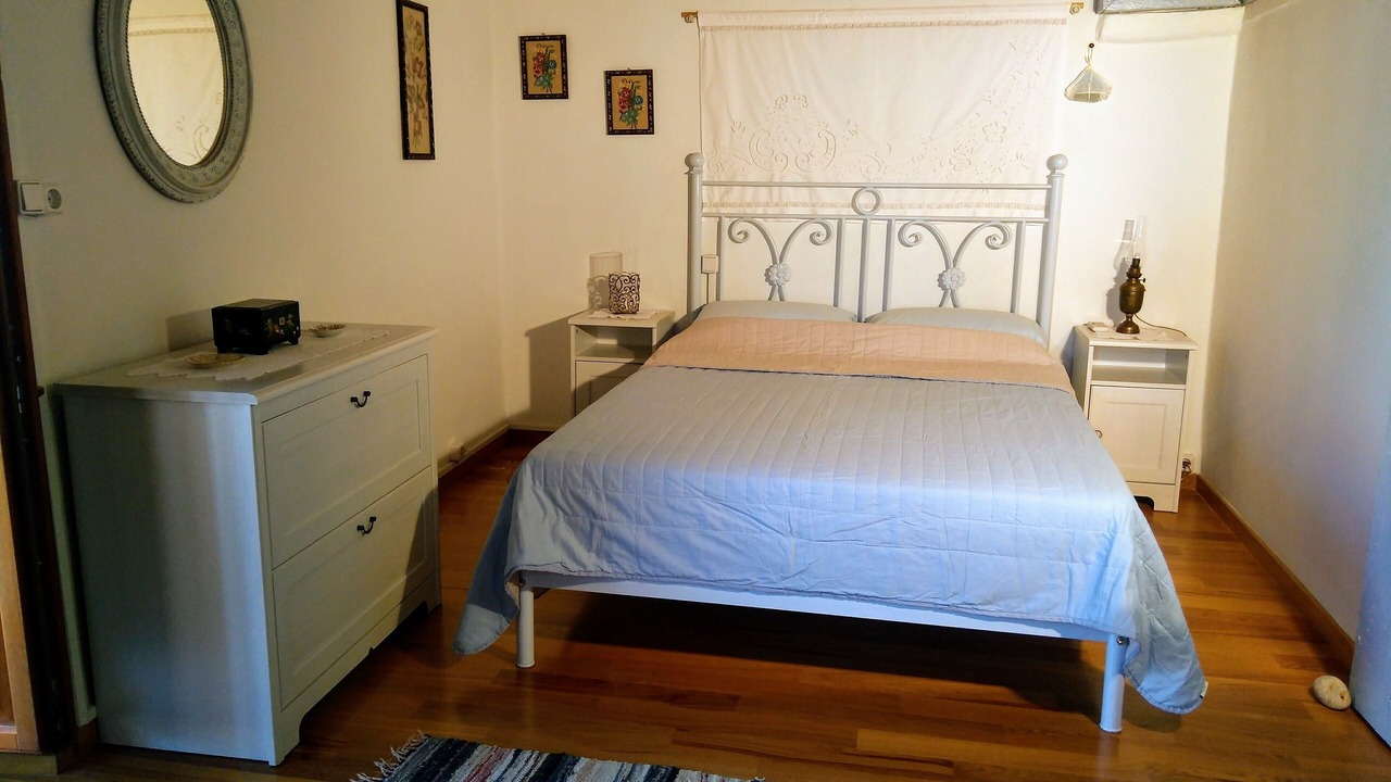 Photo of Bedroom in Lefktron