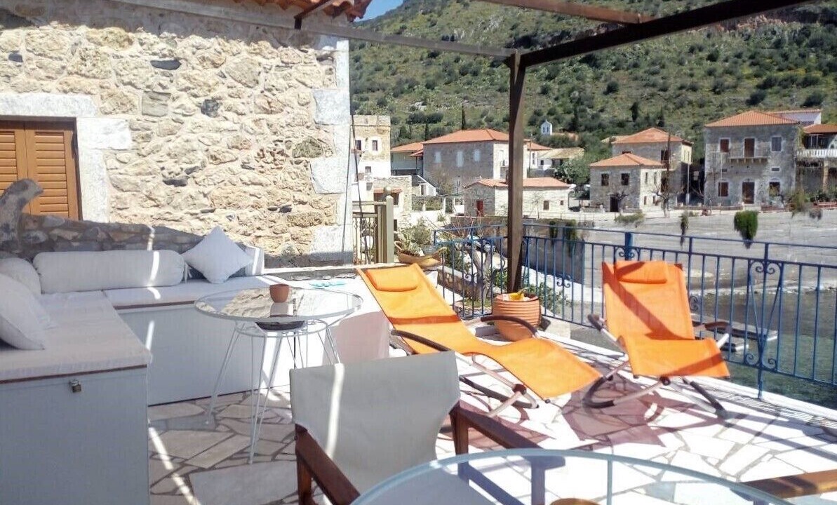 Photo of Patio Balcony in Lefktron