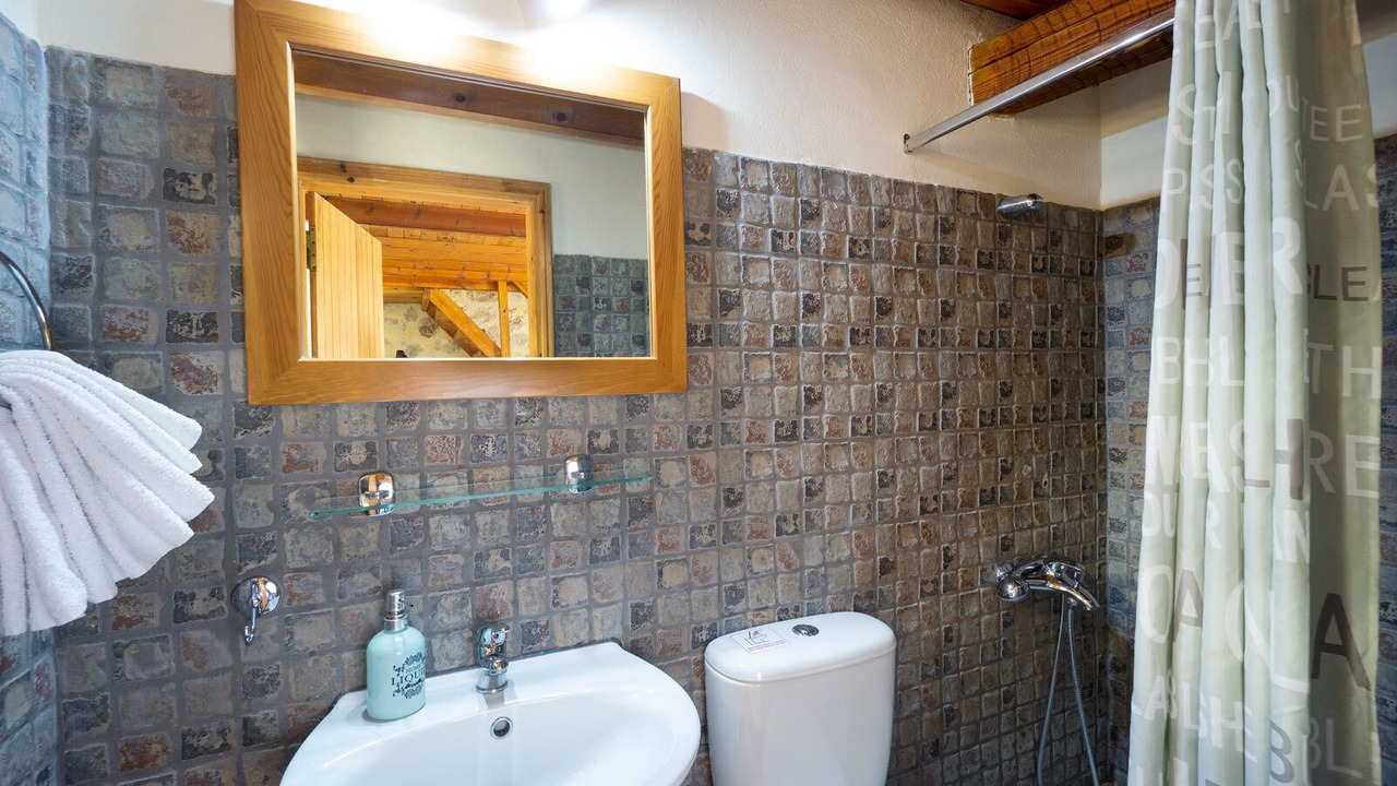 Photo of Bathroom in Kantanos-Selino