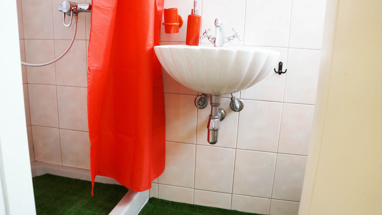 Photo of Bathroom in Exarhia