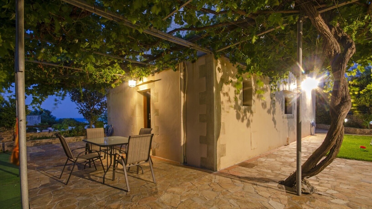 Photo of Outdoor in Astratigos