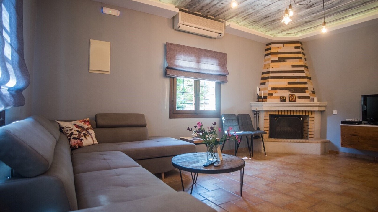 Photo of Livingroom in Astratigos