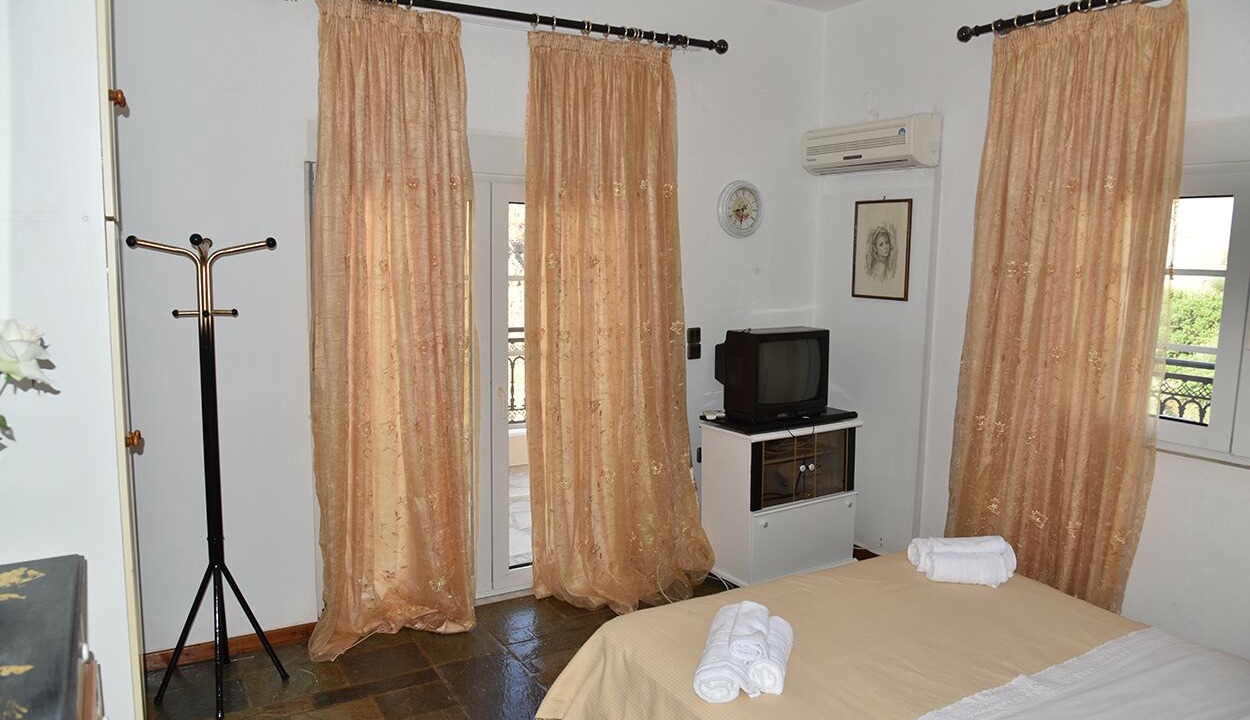 Photo of Bedroom in Lavreotiki