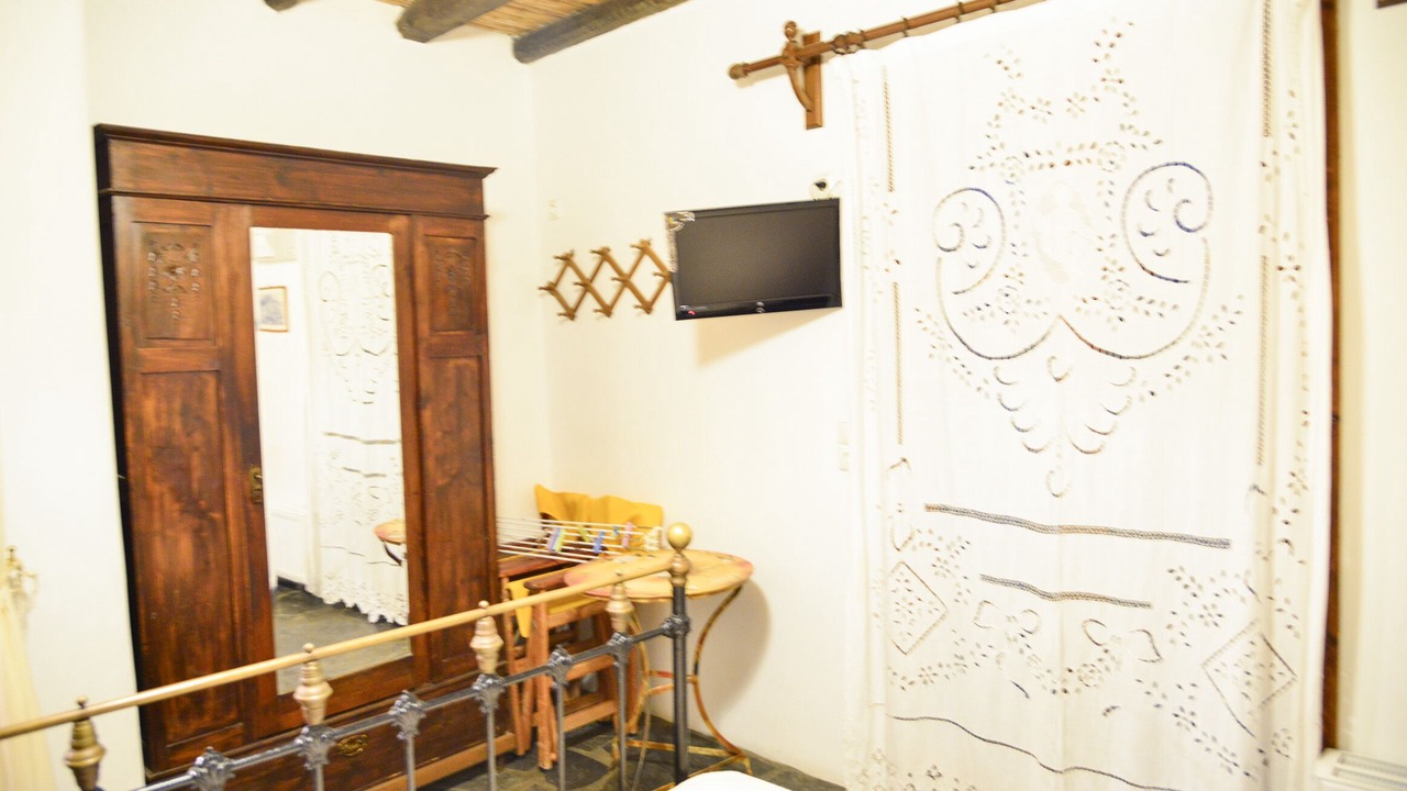 Photo of Bedroom in Eggares
