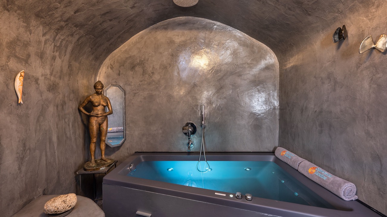 Photo of Bathroom in Oia