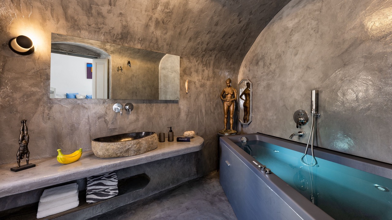 Photo of Bathroom in Oia