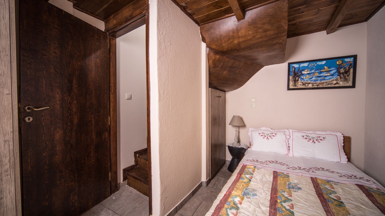 Photo of Bedroom in Listaros