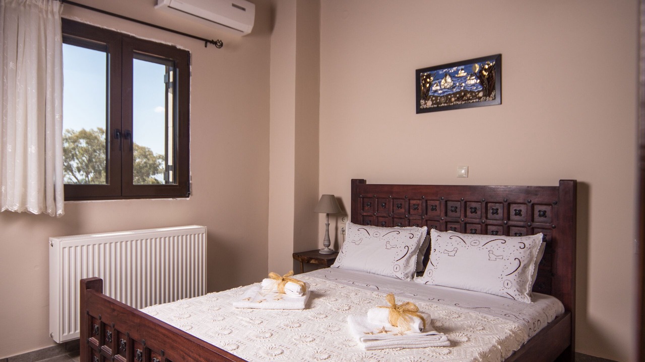 Photo of Bedroom in Listaros