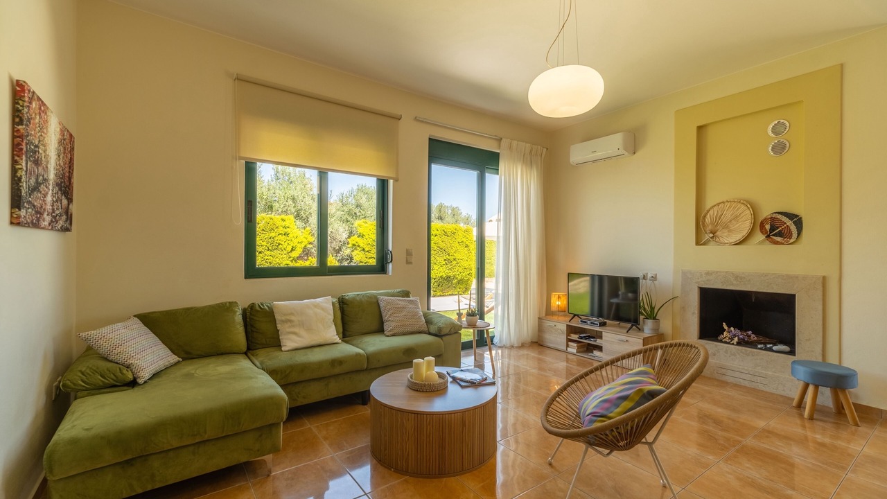 Photo of Livingroom in Xirokampi