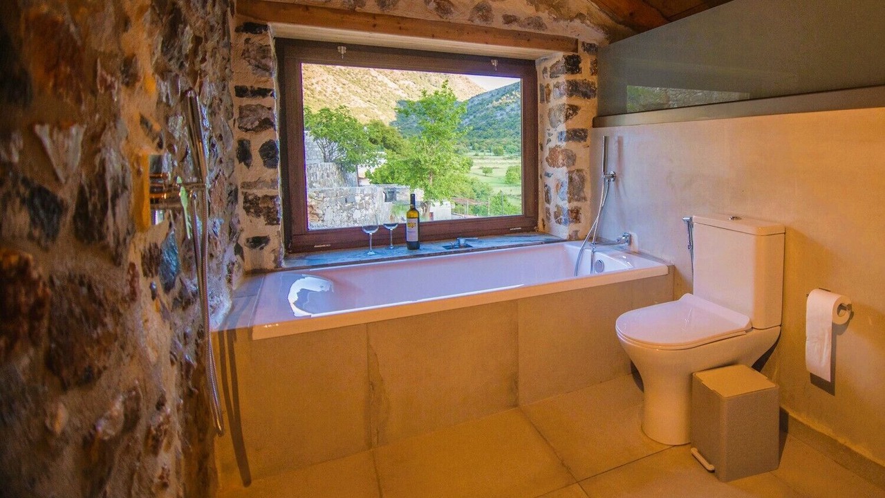 Photo of Bathroom in Goni