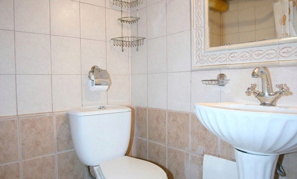 Photo of Bathroom in Goni