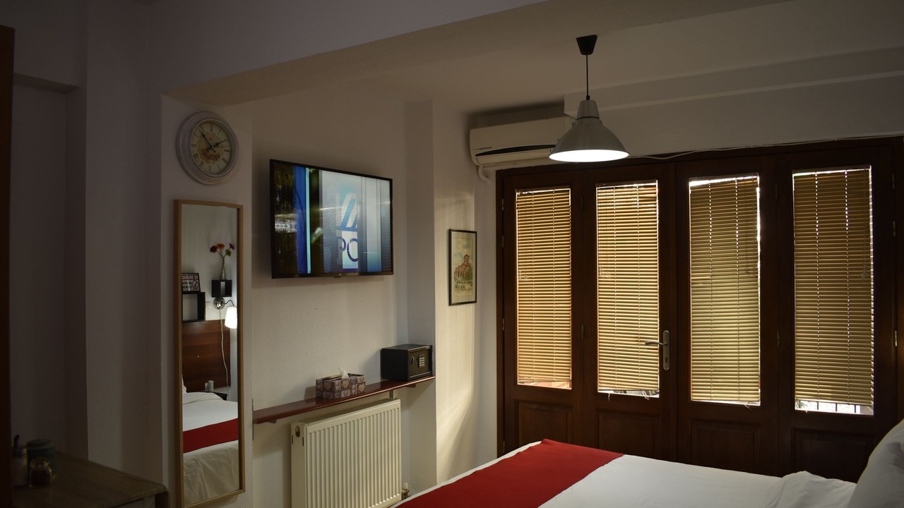 Photo of Bedroom in Ano Poli