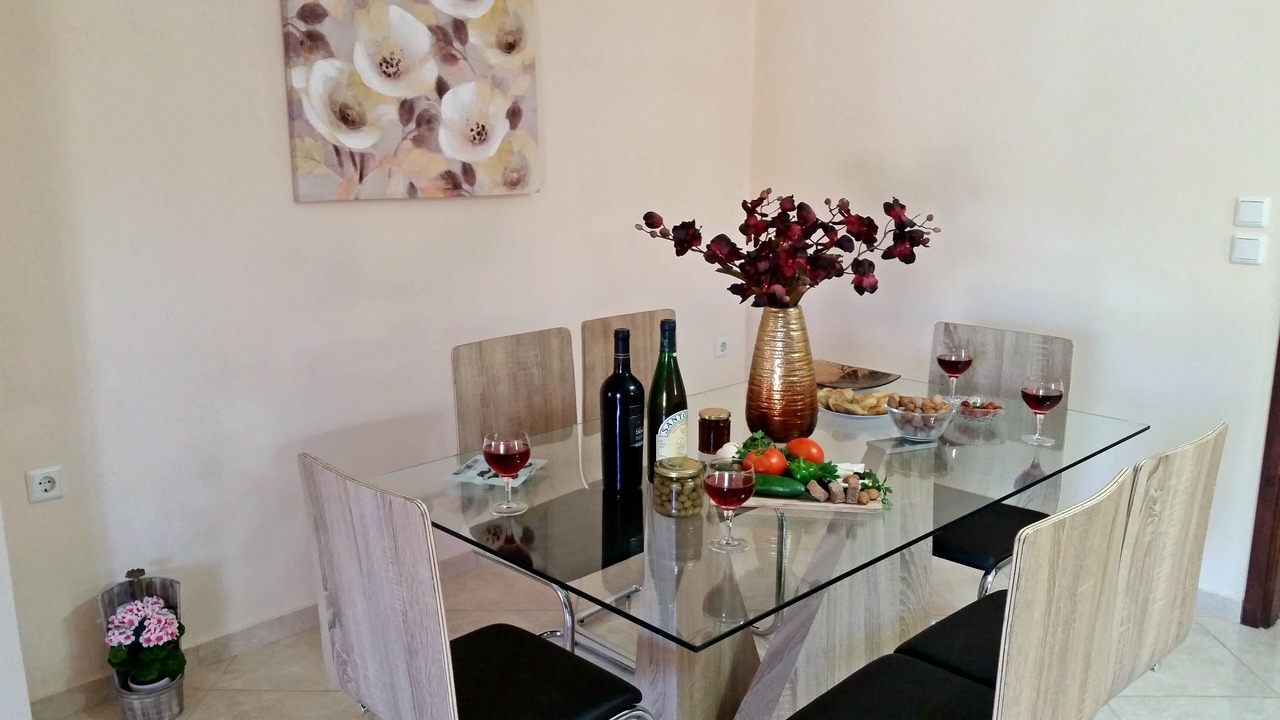 Photo of Bedroom in Monopari
