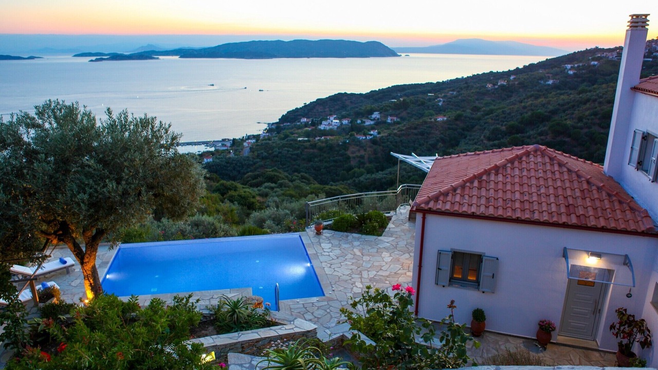 Photo of Outdoor in Glossa