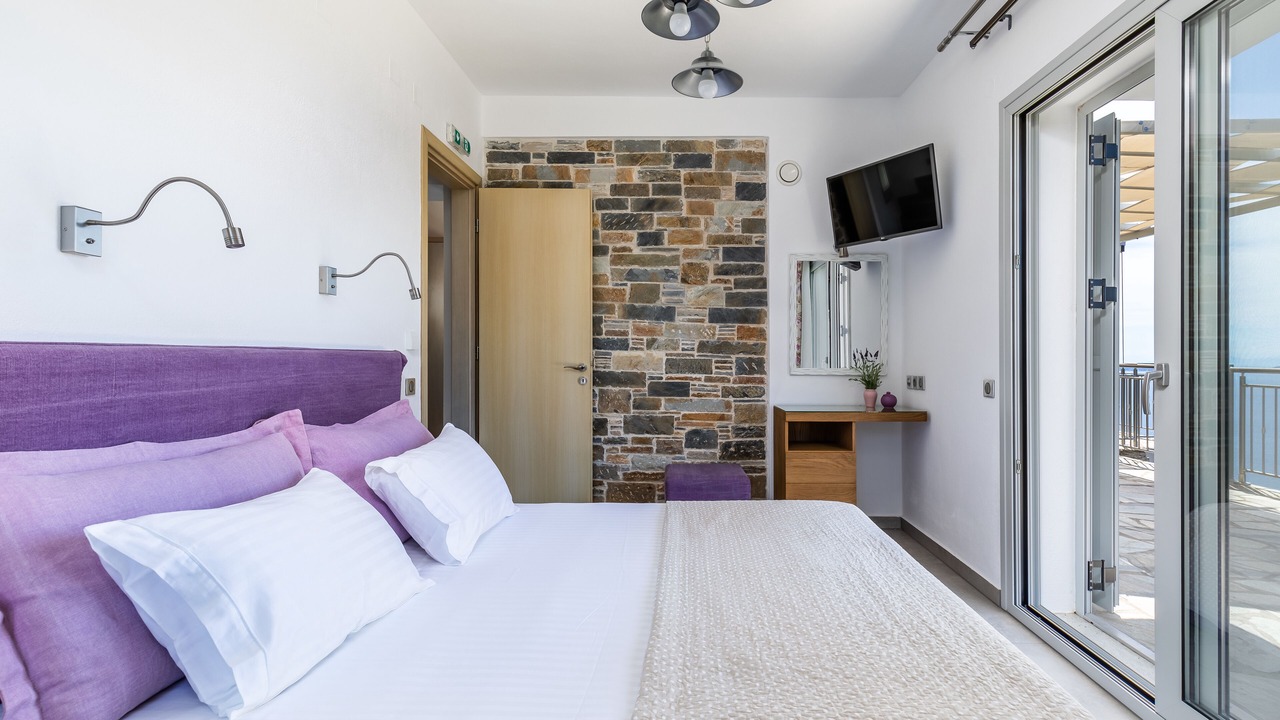 Photo of Bedroom in Glossa