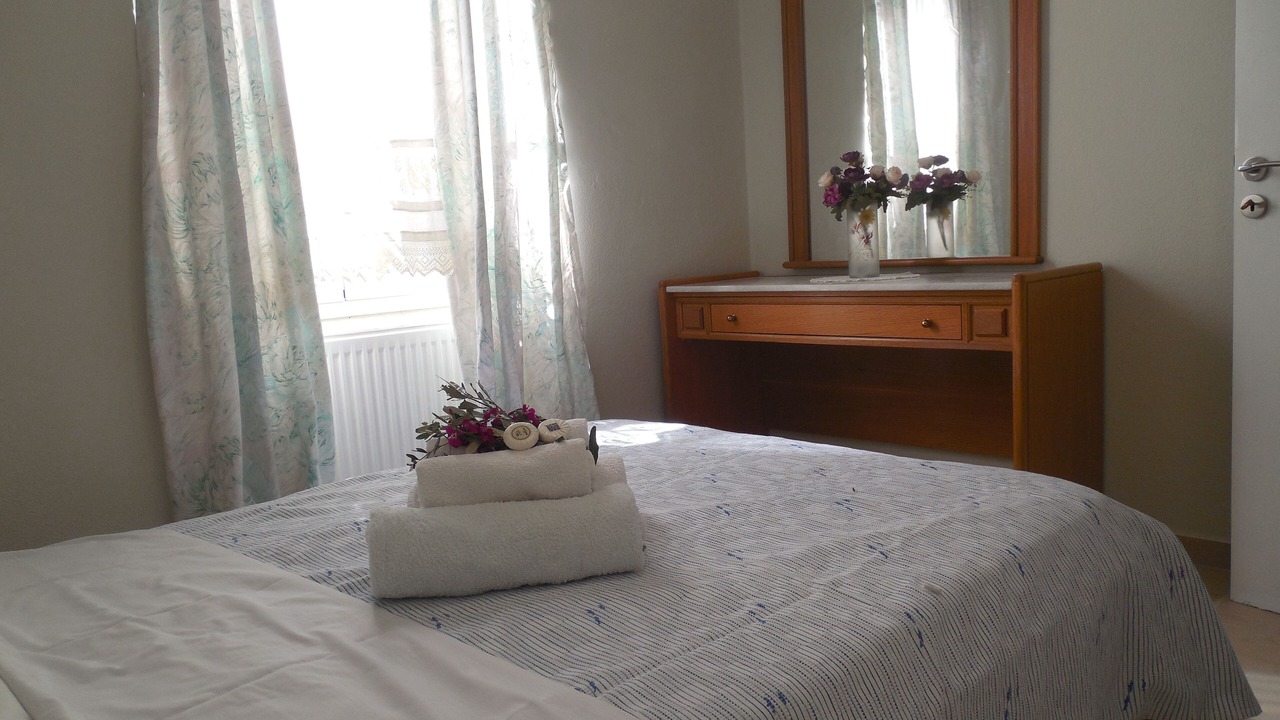 Photo of Bedroom in Mixorrouma