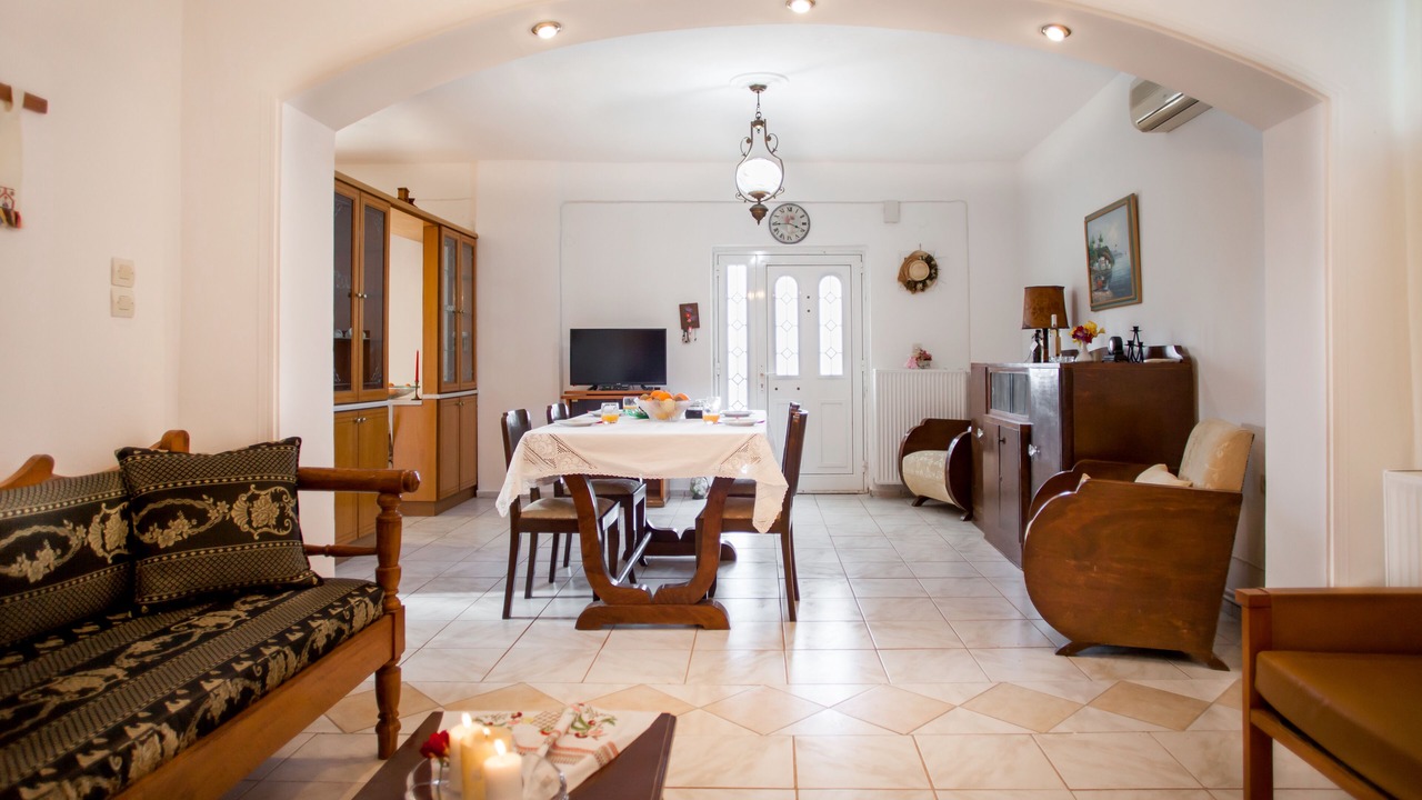Photo of Livingroom in Patsos