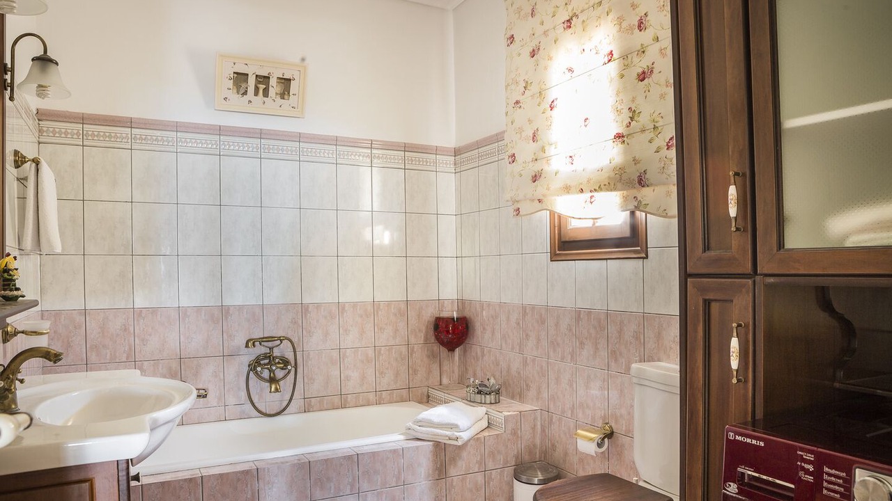 Photo of Bathroom in Spartia