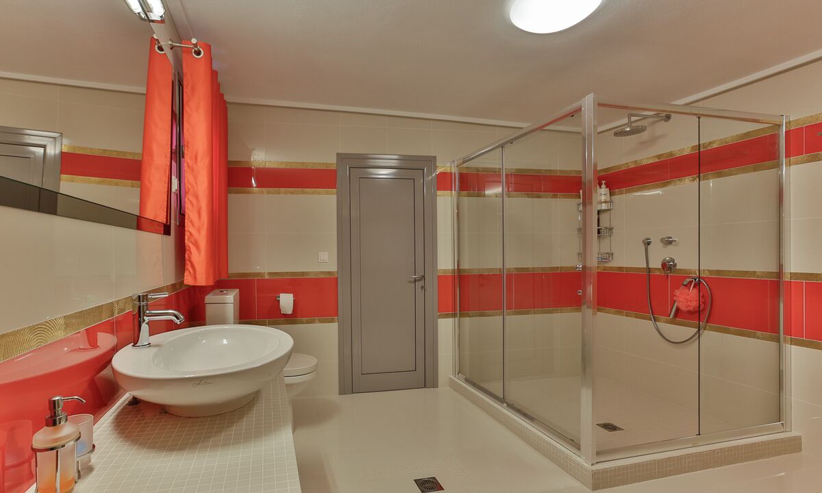 Photo of Bathroom in Agios Ioannis