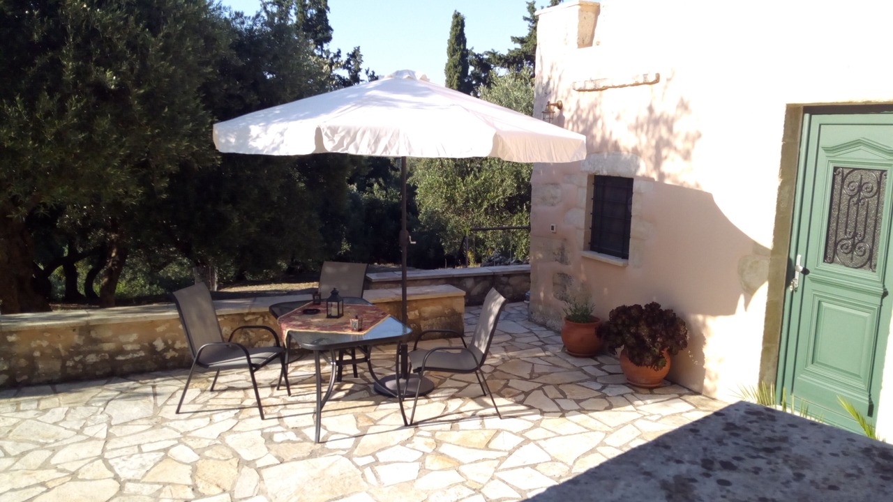Photo of Outdoor in Tzitzifes