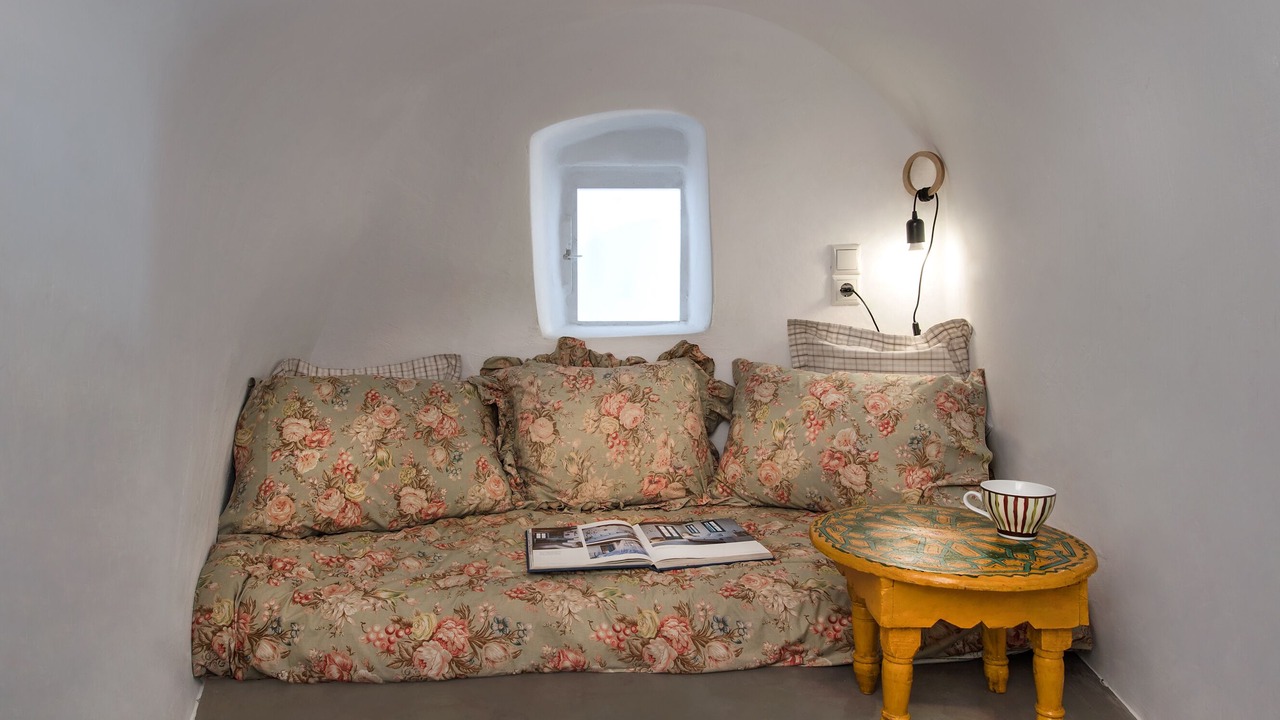 Photo of Bedroom in Oia