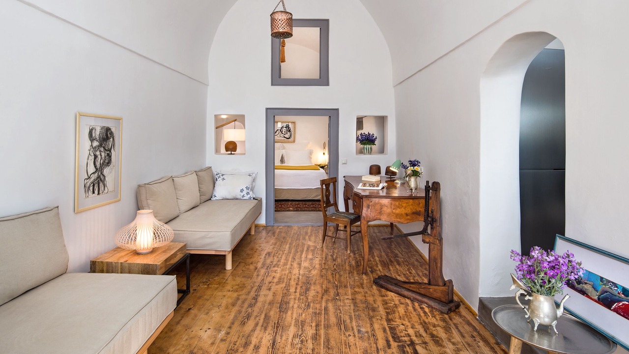 Photo of Bedroom in Oia