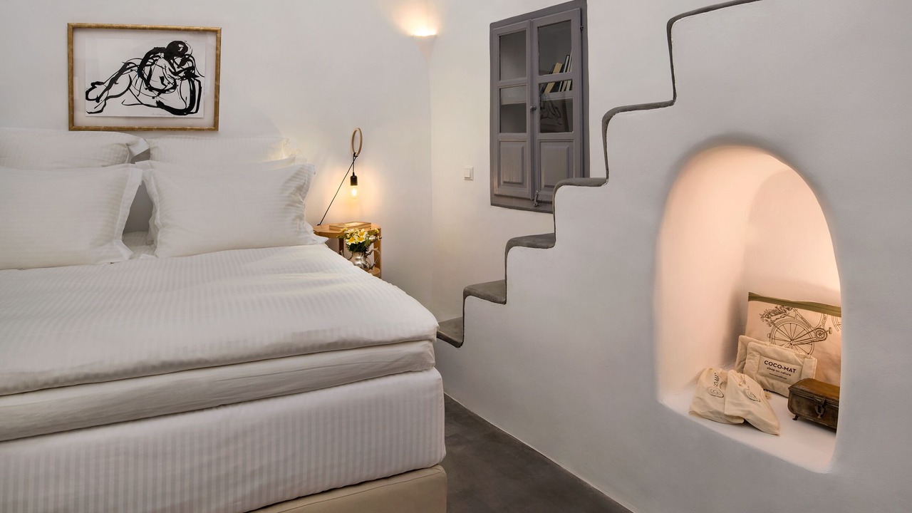 Photo of Bedroom in Oia