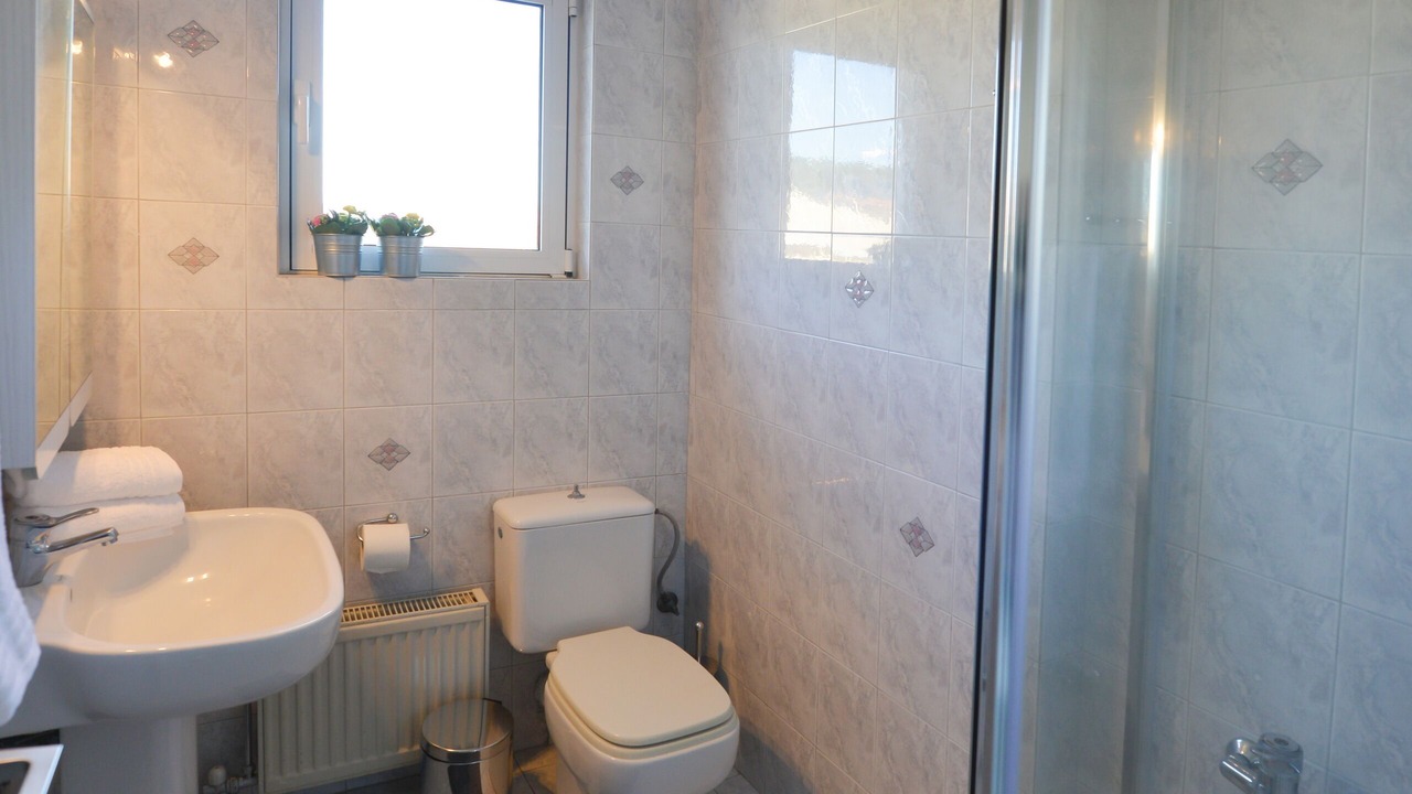 Photo of Bathroom in Kariotai
