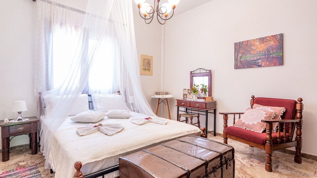Photo of Bedroom in Avdou