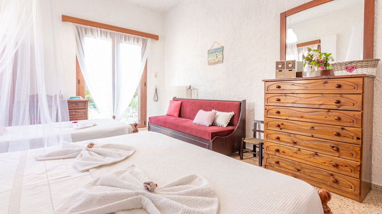Photo of Bedroom in Avdou