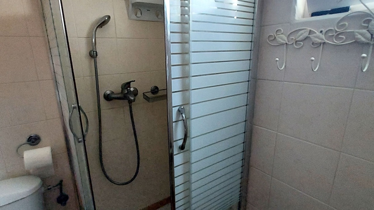 Photo of Bathroom in Ialyssos