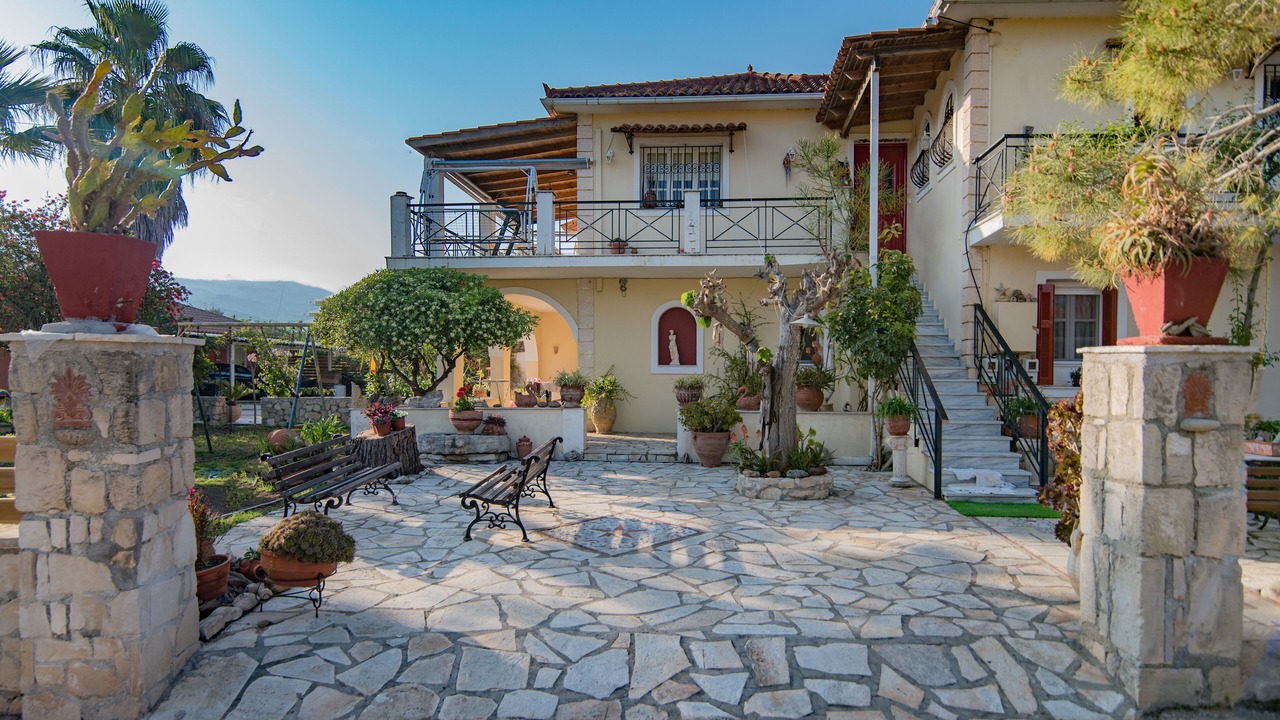 Photo of Patio Balcony in Pantokratoras
