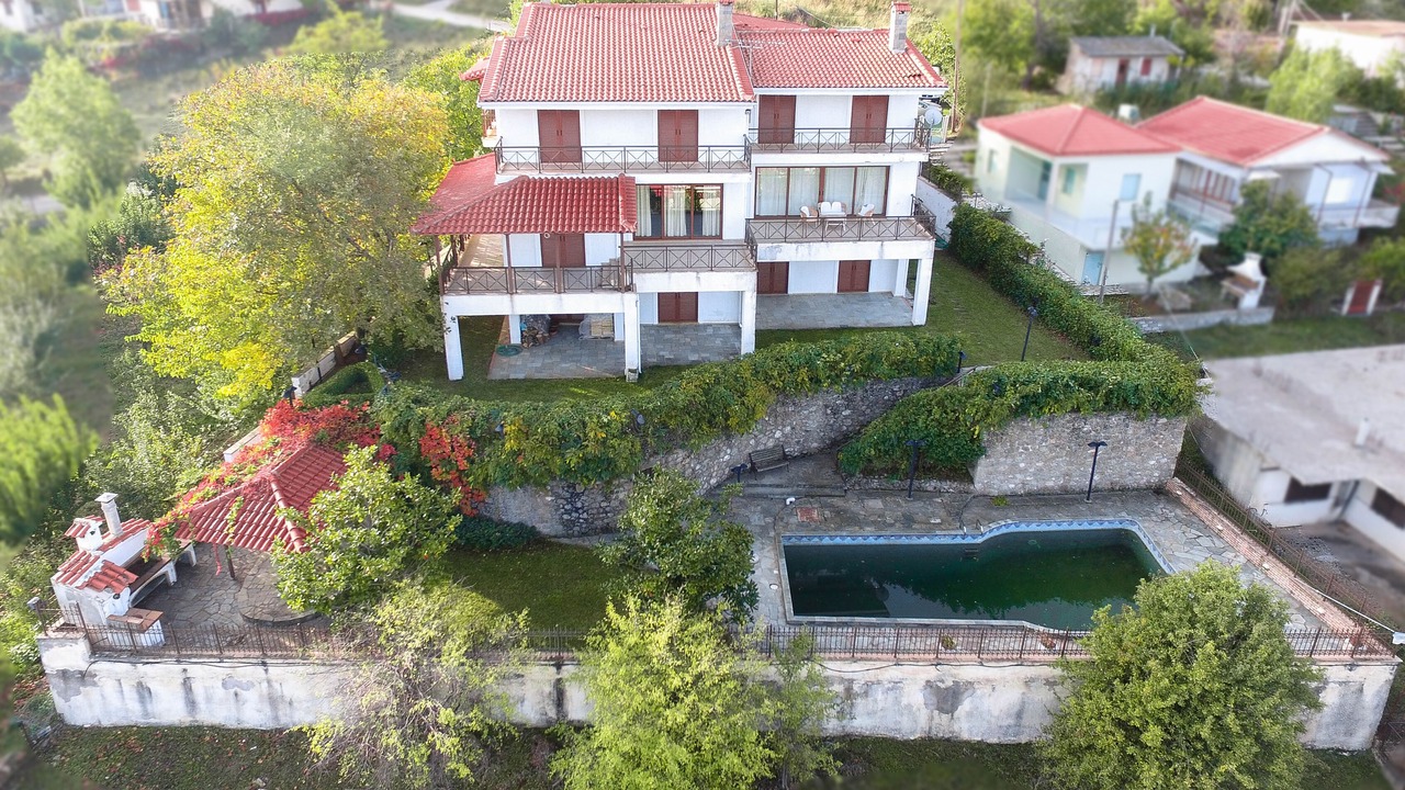 Photo of Others in Aigialeia